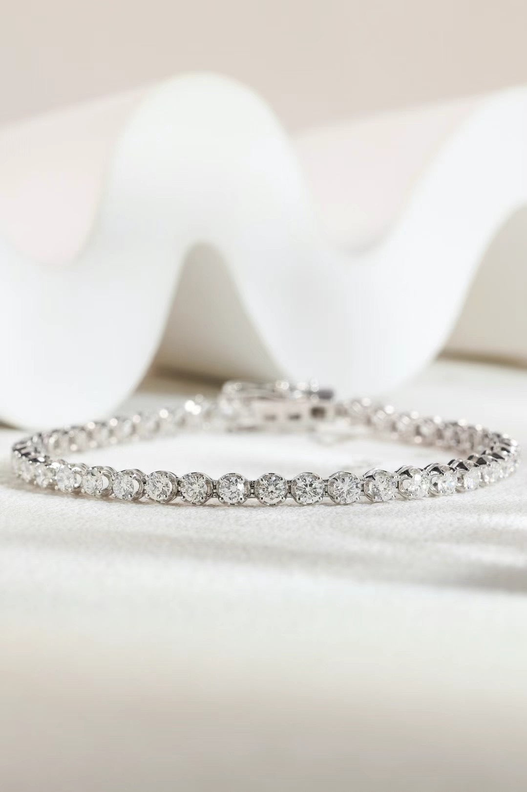 Classic Round Diamond Tennis Bracelet